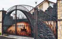 Размеры ворот: ширина и оптимальная высота в заборе с калиткой частного дома