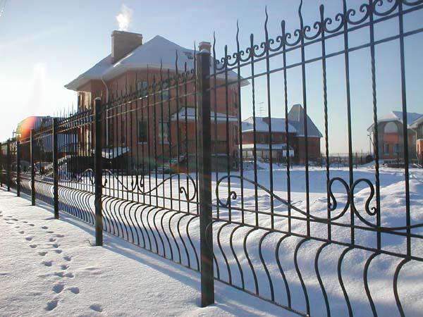 Методы художественной ковки позволяют создавать красивые и надежные изгороди. Методы художественной ковки позволяют создавать красивые и надежные изгороди.