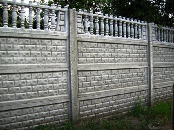 Современное ограждение из бетона
