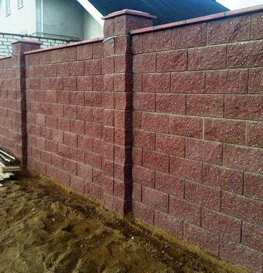 Защищаем верхнюю кромку декоративными насадками Защищаем верхнюю кромку декоративными насадками