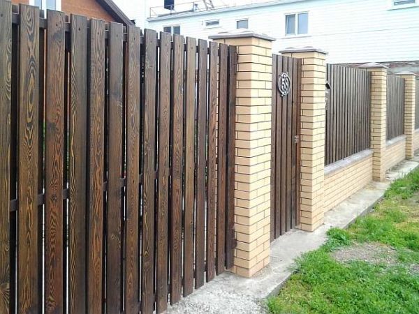 Деревянный забор шахматка